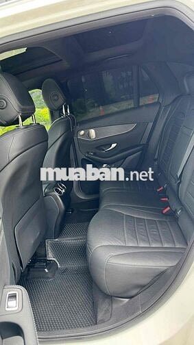 GLC 300 4matic sx 2021 Trắng chạy zin 4,5v Km đẹp