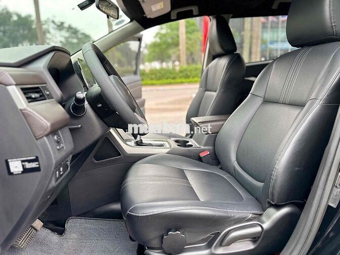 Mitsubishi Xpander Premium 2024 Đen