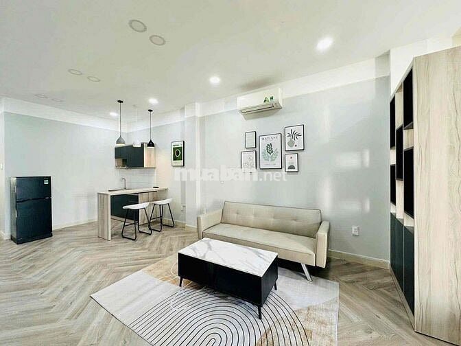 CHO THUÊ CĂN HỘ BAN CÔNG , 40m2 , NGAY Q10 - GẦN VÒNG XOAY DÂN CHỦ Q3