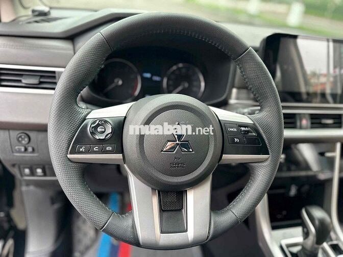 Mitsubishi Xpander Premium 2024 Đen