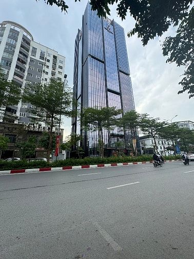 Cần chuyển nhượng tòa nhà văn phòng 32 tầng mp Trần Thái Tông