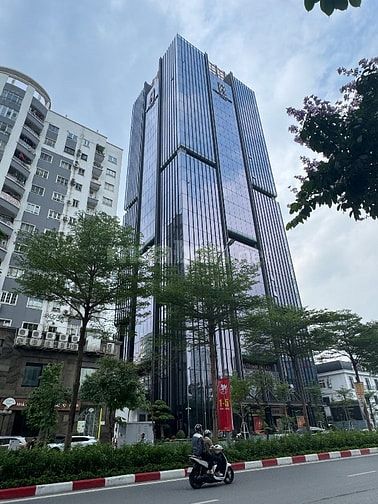 Cần chuyển nhượng tòa nhà văn phòng 32 tầng mp Trần Thái Tông