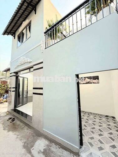 1,680 Tỷ nhà 1 lầu 2 PN sân thượng 4 x 7 hẻm 2056/Huỳnh Tấn phát