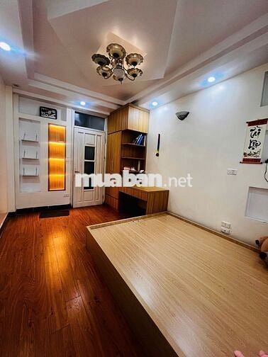 NHÀ HIẾM CỰ LỘC – BƯỚC CHÂN RA ROYAL CITY – NGÕ THÔNG, 1 NHÀ RA Ô TÔ