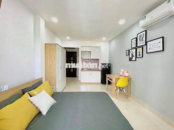 Căn Hộ View Thoáng Cửa Sổ Lớn Full Nội Thất Giá Rẻ Nằm Ngay Tô Hiệu