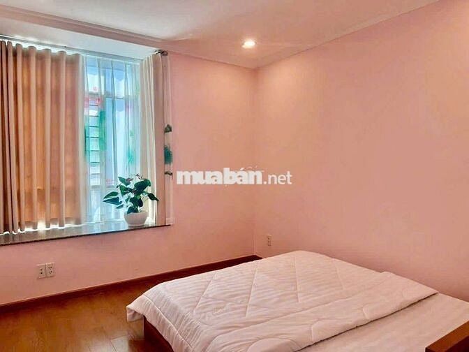 Cho thuê căn hộ hoàng anh gia lai 2 phòng ngủ 94m2