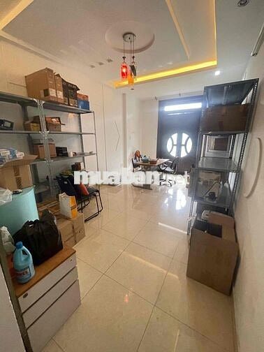 Nhà MTKD Phú Thọ Hoà.DT: 7 X 30m Trệt 3Lầu ST.10PN 9WC