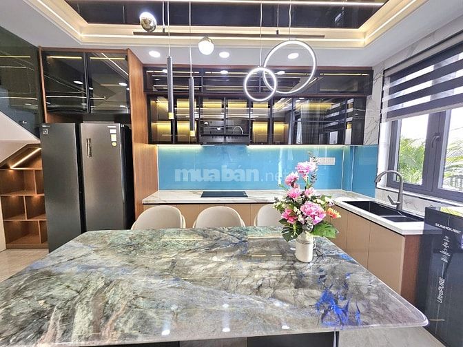 Nhà 5 tầng full nội thất - hẻm xe hơi Tân Thới Nhất 05, Quận 12, 4x13m