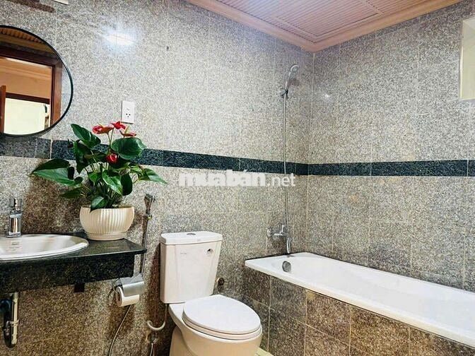 Cho thuê căn hộ hoàng anh gia lai 2 phòng ngủ 94m2