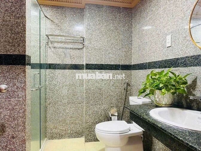 Cho thuê căn hộ hoàng anh gia lai 2 phòng ngủ 94m2