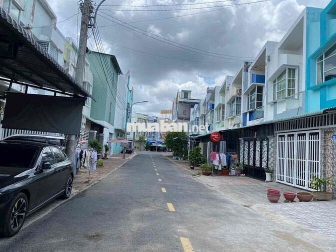 NHÀ CẤP 3 ĐỐI DIỆN KHU BẠCH ĐÀN, CÁCH ĐƯỜNG TÔN ĐỨC THẮNG 20m