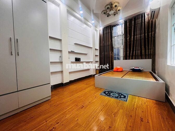 NHÀ HIẾM CỰ LỘC – BƯỚC CHÂN RA ROYAL CITY – NGÕ THÔNG, 1 NHÀ RA Ô TÔ