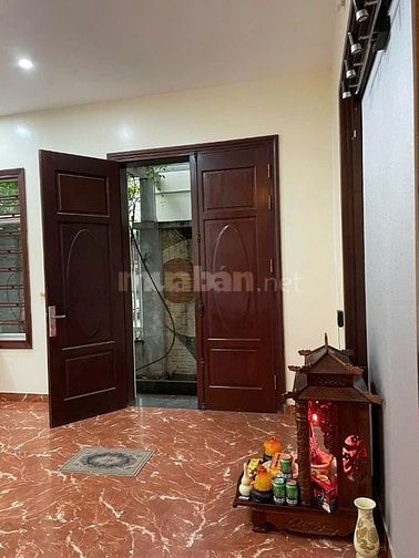 Cho thuê BT sân vườn DT 160m2, 3,5T, MT8m Trần Đại Nghĩa,nhỉnh 30tr.