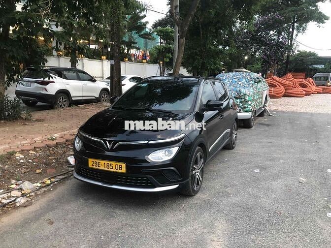 Xe điện VinFast VF e34 Đen