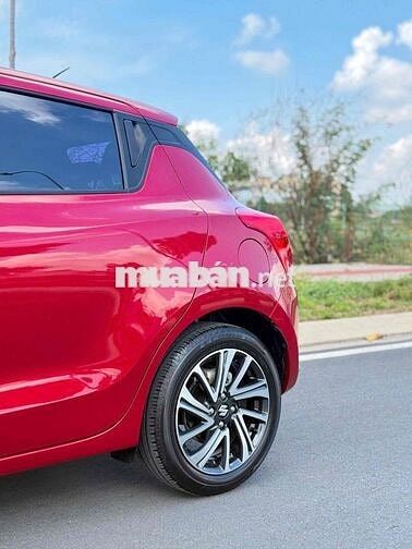 Suzuki Swift 2023 Đỏ