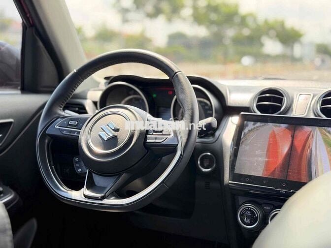 Suzuki Swift 2023 Đỏ