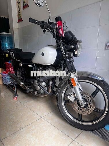Yamaha YB 125 màu Trắng