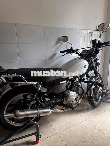 Yamaha YB 125 màu Trắng