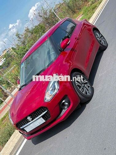 Suzuki Swift 2023 Đỏ