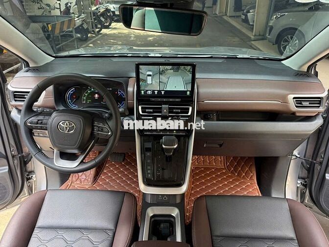 Innova Cross Hybrid 2024, Giá còn TL, có Bank