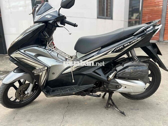 Honda Air Blade Đen Bạc 125cc