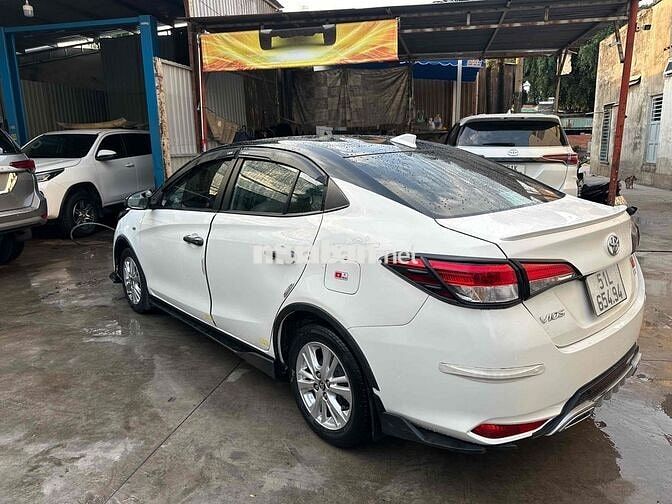 Toyota Vios Trắng Số sàn zin hết cả xe bao check