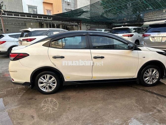 Toyota Vios Trắng Số sàn zin hết cả xe bao check