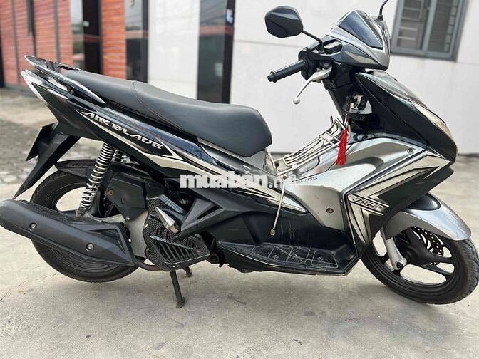 Honda Air Blade Đen Bạc 125cc