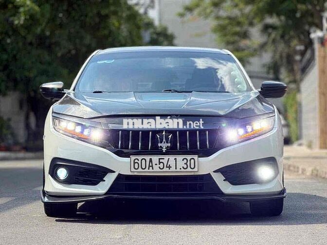 Honda Civic 2018 1.8 Trắng 58.000km
