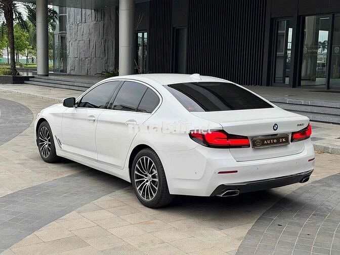 BMW 520i Luxury Line 2021 Siêu Nét