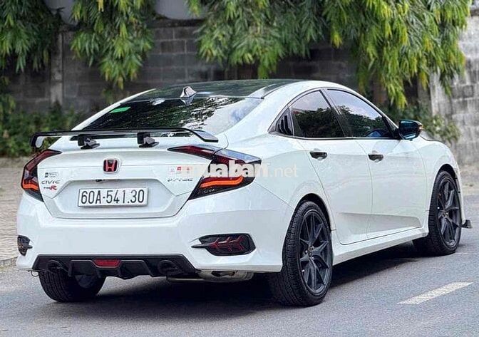 Honda Civic 2018 1.8 Trắng 58.000km