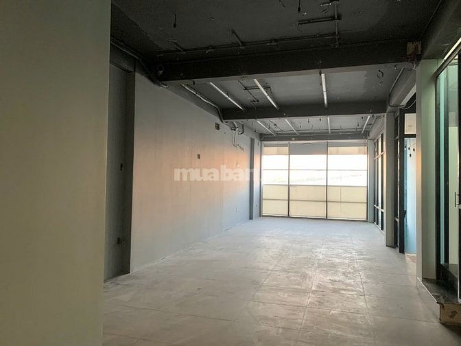 Kẹt tiền bán lỗ nhà 4lau MT Phạm Hùng,Q8,5.5x17m,thuê 40tr/tháng,17ty