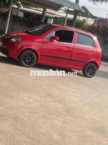Chevrolet Spark Đỏ