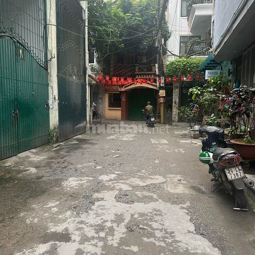 Bán Biệt Thự 3.5 Tầng Khu Quan Nhân-Giáp Nhất. 