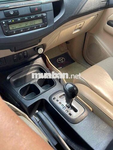 Toyota Fortuner 2016 VIP TRD Trắng