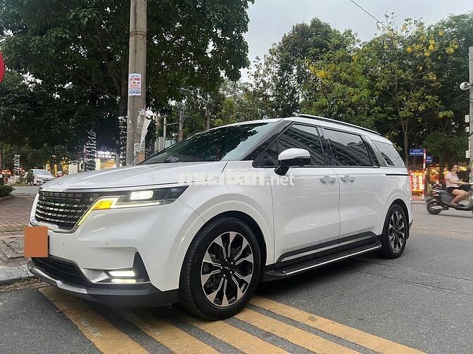 Kia Carnival Signature 2023 2.2D Trắng
