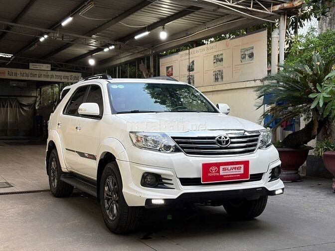 Toyota Fortuner TRD 2016 Trắng 110.360 Km