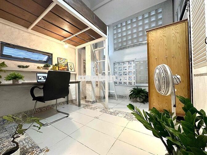 PHÒNG CÓ GÁC FULL NỘI THẤT Ở NGAY TRUNG TÂM PHÚ NHUẬN GIÁ 4X