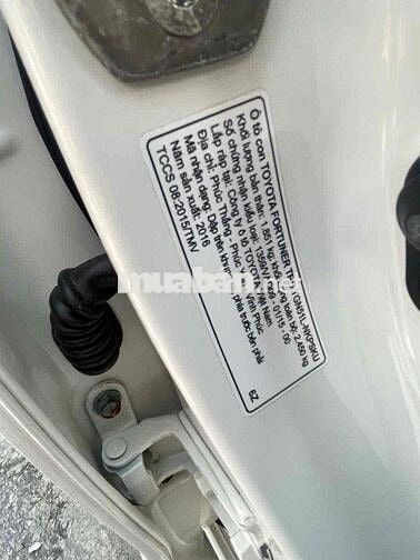 Toyota Fortuner 2016 VIP TRD Trắng