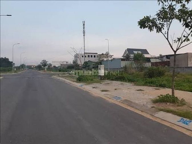 Cần bán lô đất 200m2 sẵn thổ cư cơ hội đầu tư cao Giá chỉ 650 triệu 