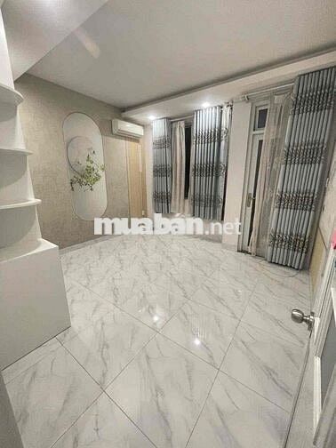 Nhà Hẻm 5M Thạch Lam.DT:4 X 14m Trêt 2lau ST.4PN 4WC Nôi thât cơ bản