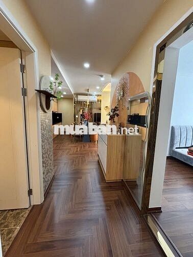 Bán CC D’Capitale Trần Duy Hưng, Cầu Giấy, 2 ngủ, Nội thất cao cấp