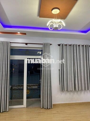 NHÀ 1 TRỆT 3 LẦU - 4PN - ĐƯỜNG LÝ TẾ XUYÊN LINH ĐÔNG THỦ ĐỨC 