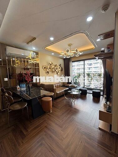 Bán CC D’Capitale Trần Duy Hưng, Cầu Giấy, 2 ngủ, Nội thất cao cấp
