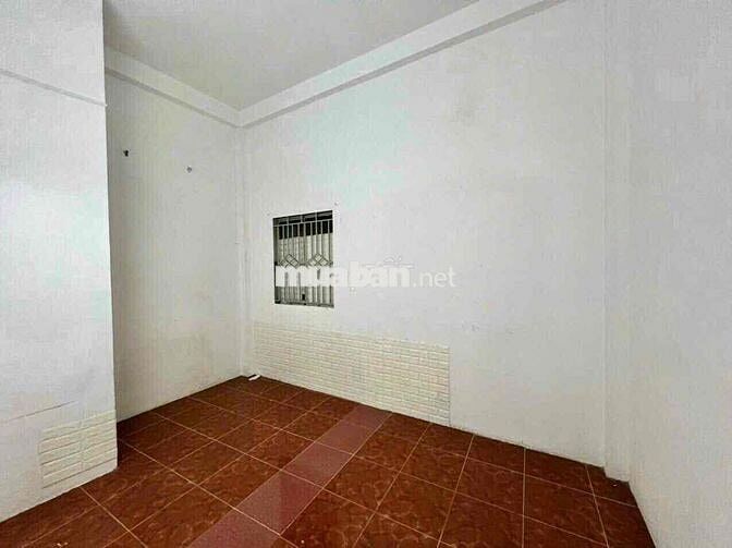 CHO THUÊ NHÀ 1 TRỆT 2 LẦU MẶT TIỀN 30/4 GIÁ TỐT