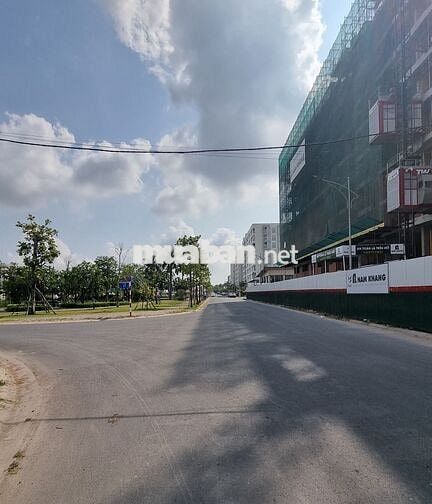 Nền góc hai mặt tiền đẹp Nam Long II Central lake