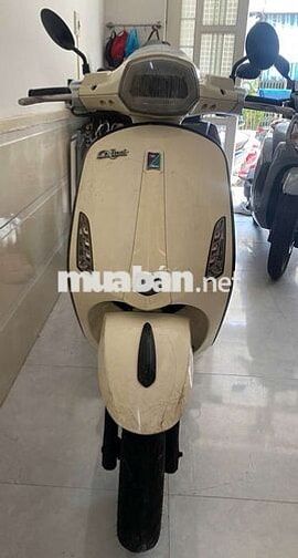 Xe tay ga 50cc màu Kem