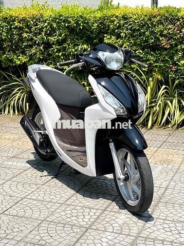 Honda Vision 2017 Trắng đen