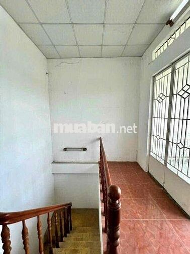 CHO THUÊ NHÀ 1 TRỆT 2 LẦU MẶT TIỀN 30/4 GIÁ TỐT