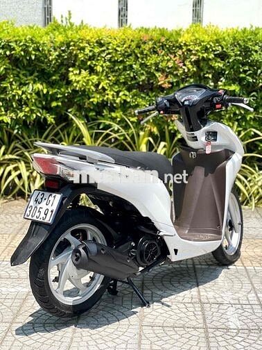 Honda Vision 2017 Trắng đen